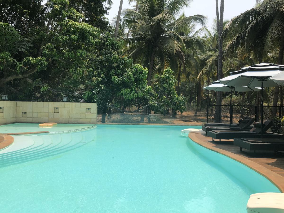 Coco Goa Hotel Arpora Buitenkant foto