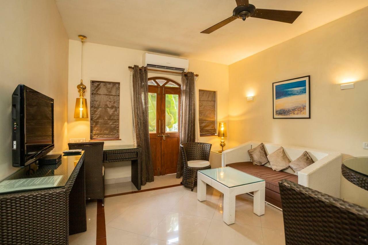 Coco Goa Hotel Arpora Buitenkant foto