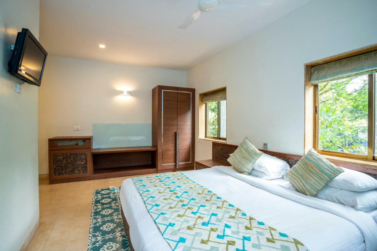 Coco Goa Hotel Arpora Buitenkant foto