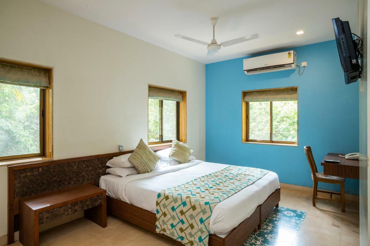 Coco Goa Hotel Arpora Buitenkant foto