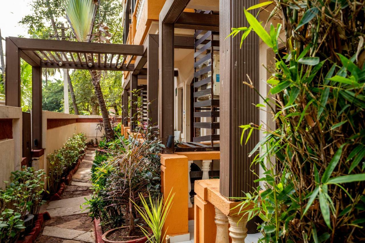 Coco Goa Hotel Arpora Buitenkant foto