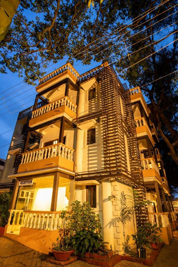 Coco Goa Hotel Arpora Buitenkant foto